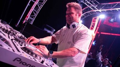 名義争いを経てジェフリー・ストリアスのDash Berlin (ダッシュ・ベルリン) が「ULTRA Europe 2026」メインステージで完全復活！ 新曲 "Lonely Man" も発表