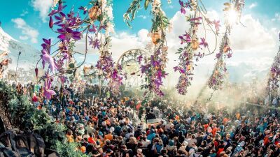 【動画アリ】フランスで開催された『Tomorrowland Winter 2025』アックスウェル、アフロジャックなどのライブセットがYouTubeに登場
