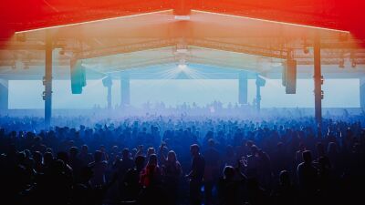 ロンドンのキャパ15,000人を誇る人気ヴェニュー「DRUMSHEDS」イベントが混雑しすぎて「私が行った中で最も危険なイベント」大炎上…ネットでは返金要求の署名活動もスタート
