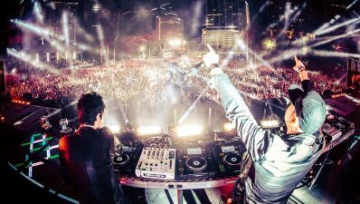 【動画アリ】Knife Party (ナイフ・パーティー) 、『LOST LANDS 2022』のメインステージでプレイしたフルセットを公式に YouTube に投稿！