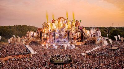 ベルギー発フェス「Tomorrowland」が臨場感を楽しめるApple MusicのSpatial Audio (空間オーディオ) に2026年のライブセット15本を追加公開