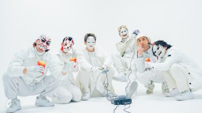 iamSHUM、謎のお面集団「O-MENZ」とコラボレーション曲リリース！ iTunes総合チャート初登場1位