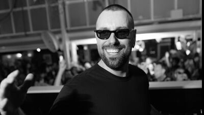 Sebastian Ingrosso (セバスチャン・イングロッソ) がアメリカ・マイアミにてPharrell Williams (ファレル・ウィリアムス) との "ID" を初披露！