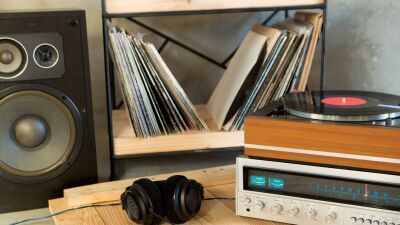 米国における2022年のレコード盤の販売数がCDの販売数を上回る…1987年以来初
