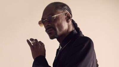 Snoop Dogg  (スヌープ・ドッグ) 、30年ぶりにDr. Dre (ドクター・ドレー) と共作したアルバム『Missionary』をリリース