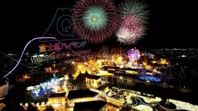 【開業60周年記念プロジェクト】富士急ハイランドにて2024年8月10日 (土) ～8月15日 (木) までの6日間に渡って500機のドローン＆花火ショーが開催