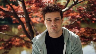 再生すればするほどヒントが増える？Martin Garrixの新曲が近日リリースか！？