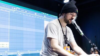 ダブステップ DJ/プロデューサーVirtual Riot (バーチャル・ライオット) 、最新ポッドキャストにて自身の「断酒への道のり」について語る