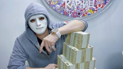 実業家、投資家、作家 としてもマルチに活躍する、白い仮面がトレードマークの YouTuber「ラファエル」が大阪開催「MUSIC CIRCUS’21」に出演決定!!