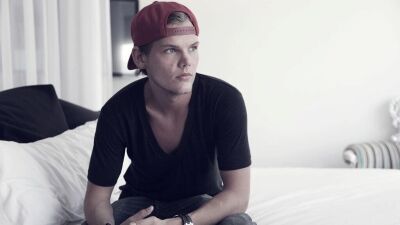 Billboardによる「2010年代にEDM業界で起こった出来事TOP 100」一番印象深かった出来事にはやはり Avicii が