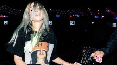 なぜ!? Alison WonderlandがEDCでプレイしたハウスセットが有名ポルノ動画サイト「Pornhub」に