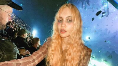 イーロン・マスクの元カノでAnymaと現在進行形で交際中？のGrimes (グライムス) が「ADHD」「自閉症」と診断されたことをSNSで公表
