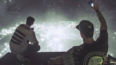 空前の「クローサー」大ヒット&グラミー最有力の「The Chainsmokers」が遂にフル・アルバム発売！