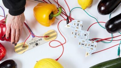  人や水から音を奏でる魔法の楽器!? 導電性のオブジェクトを楽器にできる「Playtron ＆ TouchMe」が国内初の正規販売に向けたクラウドファンディングをスタート！