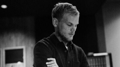 Avicii (アヴィーチー) による2014年リリースのEP『The Days / Nights EP』収録楽曲 "The Nights" がSpotifyで20 億回再生を突破