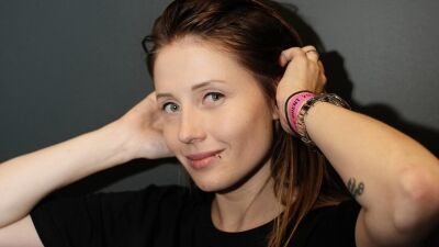 テクノ界のスーパースターCharlotte de Witte (シャーロット・デ・ウィッテ) 、「醤油」が好きすぎて自身の醤油ブランドをローンチ