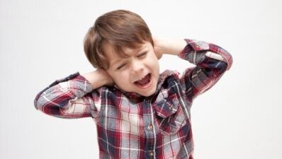 音で敵を攻撃？健康被害？？爆音だけじゃない、音によって引き起こされる体調不良など