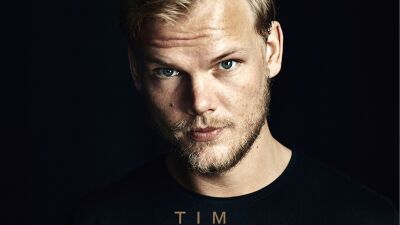 故Aviciiの"Hey Brother" がSpotifyで10億回再生突破、ボーカルDan Tyminskiは "アヴィーチーは世界中のファンと深くつながったスーパーヒーロー" と語る
