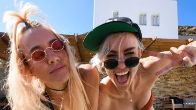NERVO (ナーヴォ) 、Avicii (アヴィーチー) との未発表コラボ曲について「早く公開されることを願っている」とコメント、以前には遺族の許可が降りずお蔵入りに