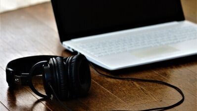 音楽ストリーミングサービスSpotify (スポティファイ) が米国にて2024年7月より再値上げ、この1年で2度目の値上げに