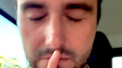 Fred Again.. (フレッド・アゲイン) 、既に発表されていた「FUJI ROCK FESTIVAL '25」を含む初のアジアツアーを発表、ファンにツアー会場付近での "おすすめ" を募集中