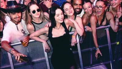 ハード・テクノDJ/プロデュサーSara Landry (サラ・ランドリー) 、今後数ヶ月はセカンド・アルバムの制作に費やすことを明かす