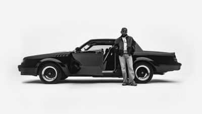 グラミー賞5冠のKendrick Lamar (ケンドリック・ラマー) 、「第59回NFLスーパーボウル」のハーフタイムショーで圧巻のパフォーマンスを披露！