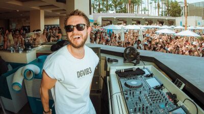 ZEDD (ゼッド) の自宅に押し掛けて嫌がらせをしたとして、ZEDDがロサンゼルス署に対しストーカーの女性に「接近禁止命令」を要請