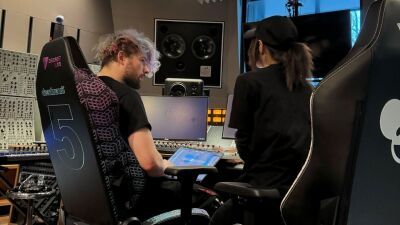 REZZ (レズ) とVirtual Riot (バーチャル・ライオット) がタッグを組みニューシングル "Give in to you" をリリース！