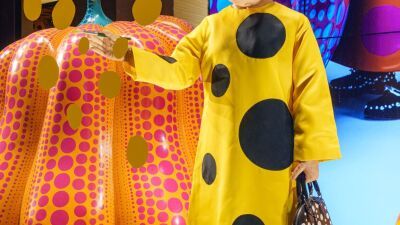 【表参道にも草間彌生ロボット出現！】ルイ・ヴィトン 表参道店のウィンドウ・ディスプレイに草間彌生をモデルにしたヒューマノイドロボットを展示