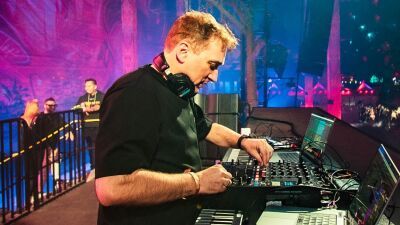 先日、新宿ZEROTOKYOにて公演を行ったPaul van Dyk (ポール・ヴァン・ダイク) が最新アルバム『This World Is Ours』を遂にリリース