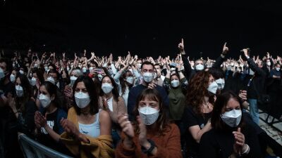 スペイン・バルセロナにて5,000人規模の新型コロナ・トライアルイベントを開催！当日の朝にPCR検査＆参加者全員マスク着用にて実施