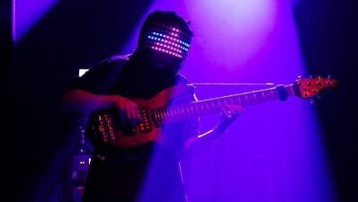 6月19日以降、ライブハウスの営業再開が可能に！新たな基準では、2メートルの距離を確保できない場合は「フェイスシールドを着用」？