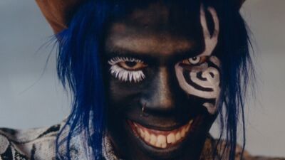 【YVES TUMOR】Pitchfolk でケンドリック・ラマーの『DAMN.』以降最高得点を獲得！ 新作本日発売！
