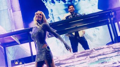 スウェーデンのフェスに出演したAlesso (アレッソ) がArmin van Buuren (アーミン・ヴァン・ビューレン) とのコラボでも注目を集めるSacha (サシャ) との新曲をプレミア披露