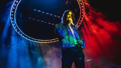 Tame Impala (テーム・インパラ) のケビン・パーカーが、新たな音楽の "アイデアマシン" となるシンセサイザー「Orchid (オーキッド) 」を発表