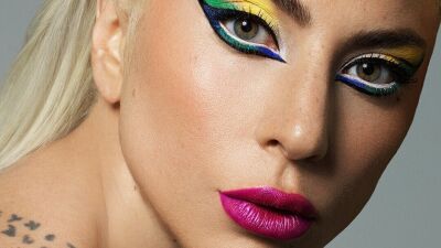2022年9月、8年ぶりの来日公演開催予定のLady Gaga（レディー・ガガ）、2009年の超大ヒット・トラック「Poker Face」がYouTubeにて10億回再生突破！