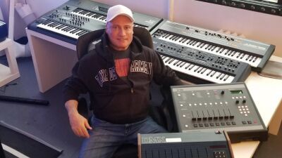 NYハード・ハウスの重鎮DANNY TENAGLIA (ダニー・テナグリア) 、癌闘病を経て所持していた激レアDJ機材等の多くをオークションに…「僕と同じように愛してくれる人に引き継ぎたい」
