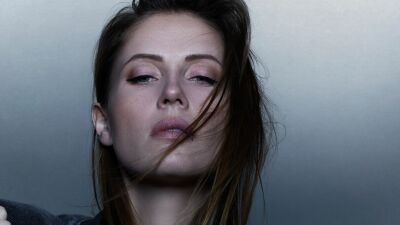 Charlotte de Witte (シャーロット・ド・ウィッテ) 、待望のデビューアルバムを発表、先行シングル"The Realm"を4月10日リリース