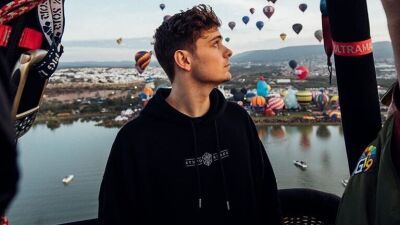 Martin Garrix、3年間付き合ったモデルの彼女との別れをインスタストーリーでファンに報告……