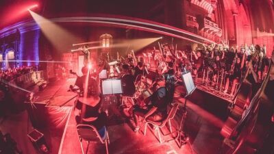 Kaleidoscope Orchestra（カレイドスコープ・オーケストラ）、マンチェスター大聖堂にてダフト・パンクの偉業を讃え楽曲をオーケストラ演奏するキャンドルライトコンサート開催