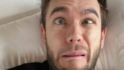 ZEDD (ゼッド)「Ultra Miami 2023」で大ピンチ!?!? USB とバックアップドライブ破損の機材トラブルで、ショーの最中パニックに……!!