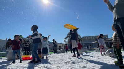 【1月28日＆29日限定】東京都心に再び雪が舞う！『キラナガーデン豊洲』にて雪の滑り台や雪だるまが登場する雪遊びイベント開催！