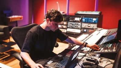 Martin Garrix（マーティン・ギャリックス）のプロジェクト「AREA21（エリア21」」アルバムリリース間近か!?