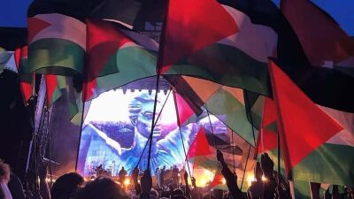 英国イスラエル弁護士会 (UKLFI) の圧力で、ガザでの虐殺を非難するアーティストが次々とライブ中止やテロ支援容疑で逮捕…マッシヴ・アタックらが英国政府の検閲を強く批判