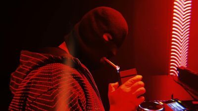 覆面DJ/プロデューサーMalaa (マーラ) 、1月17日にMalaa名義『All In』＆ Alter Ego (オルター・エゴ) 名義『Blackout』、２枚の最新アルバムをリリース！