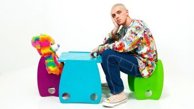 LAUV（ラウヴ）、全コラボ・アーティストを発表！ BTS、トロイ・シヴァン、アン・マリーほか超豪華コラボ勢、CD購入者特典も公開
