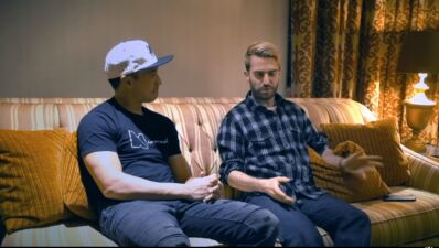 Laidback LukeとA-Trakがお互いのパフォーマンスについてディスり合う...!?