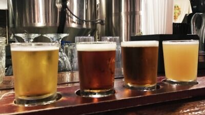 【痛過ぎるニュース】尿意を我慢するのは危険!! ビールを飲みまくってトイレに18時間行かずにそのまま寝たら……膀胱が破裂!?!?
