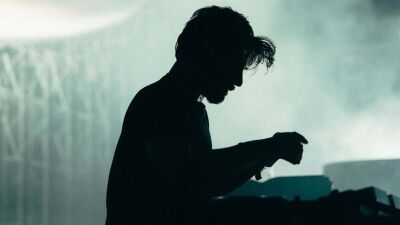 Skrillex (スクリレックス) 、超豪華ラインナップで話題の米フェス『Head Trip Festival』でのパフォーマンスと音響についてXで謝罪